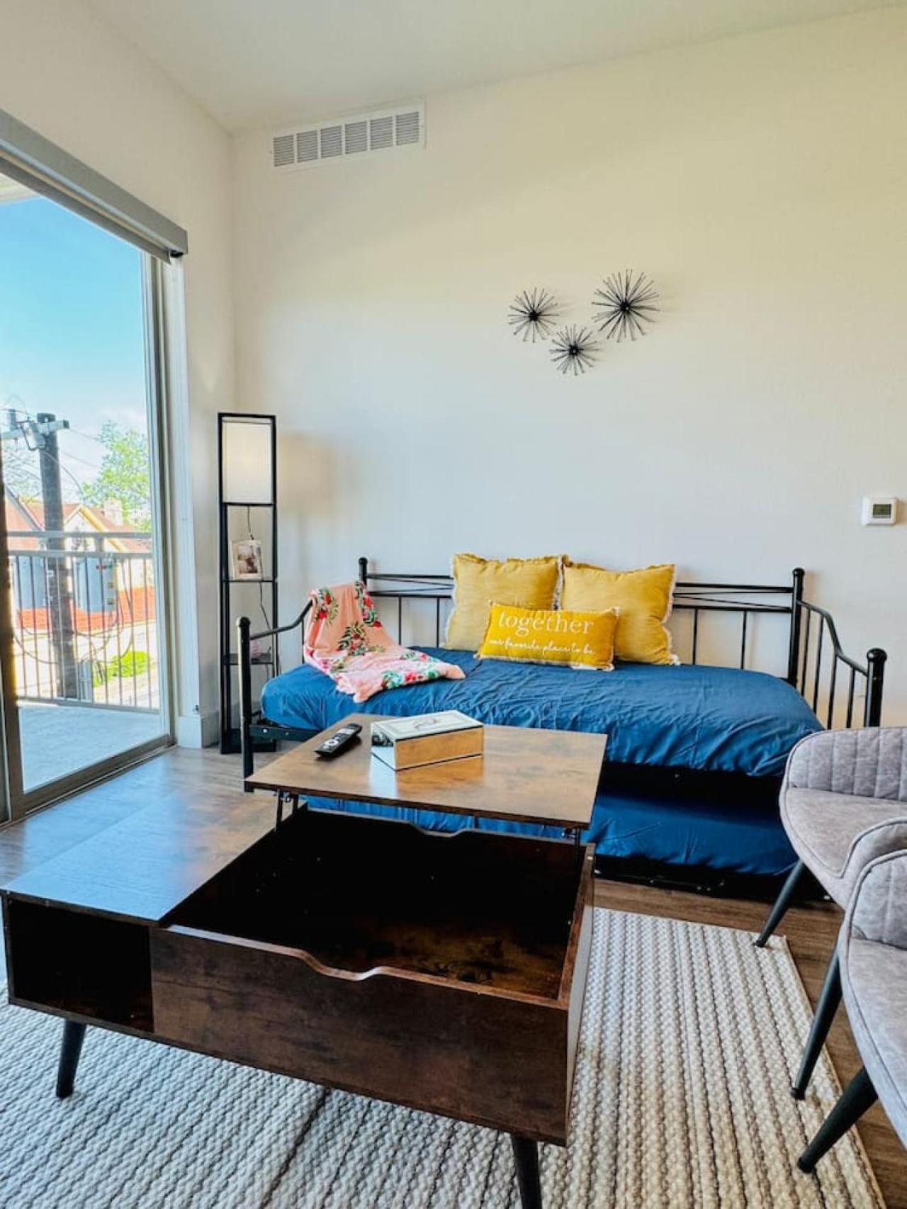 Apartment Riverwalk Serenity 2br With Free Pkg And Wi-fi San Antonio
