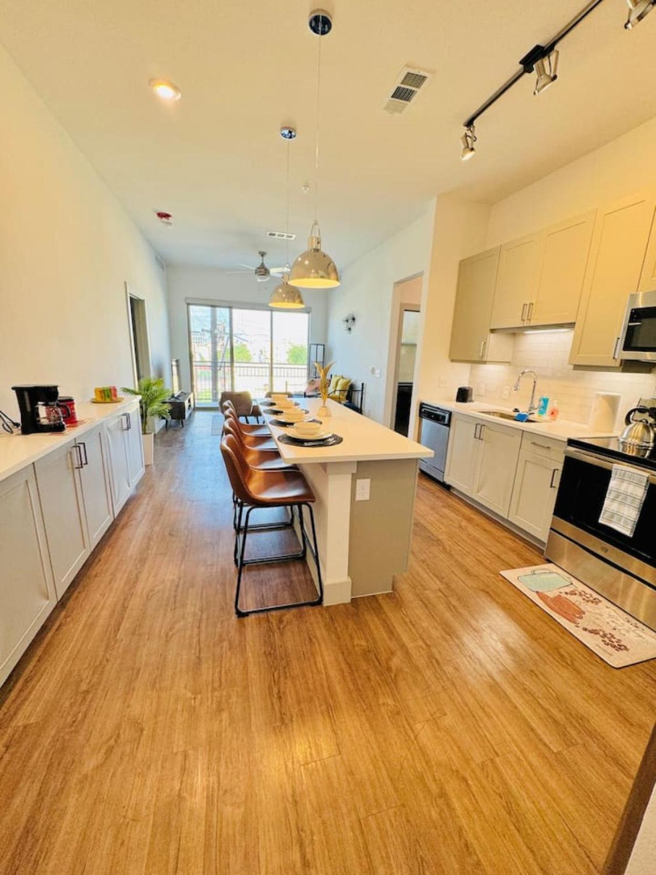 Riverwalk Serenity 2br With Free Pkg And Wi-fi Apartment San Antonio