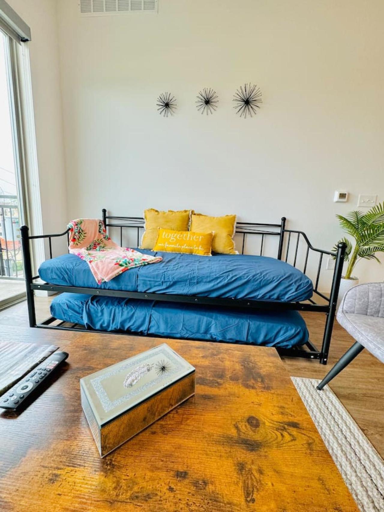 Riverwalk Serenity 2br With Free Pkg And Wi-fi * San Antonio