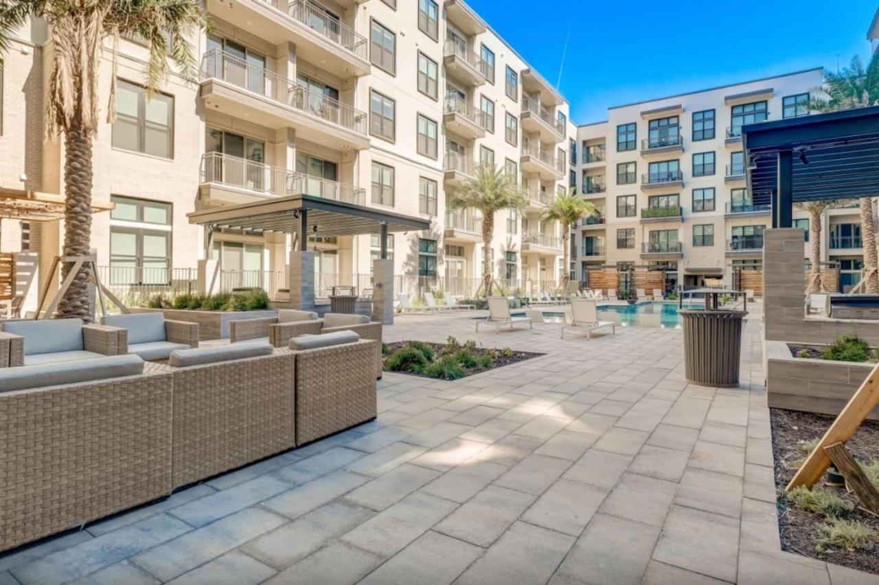 Riverwalk Serenity 2br With Free Pkg And Wi-fi Apartment *